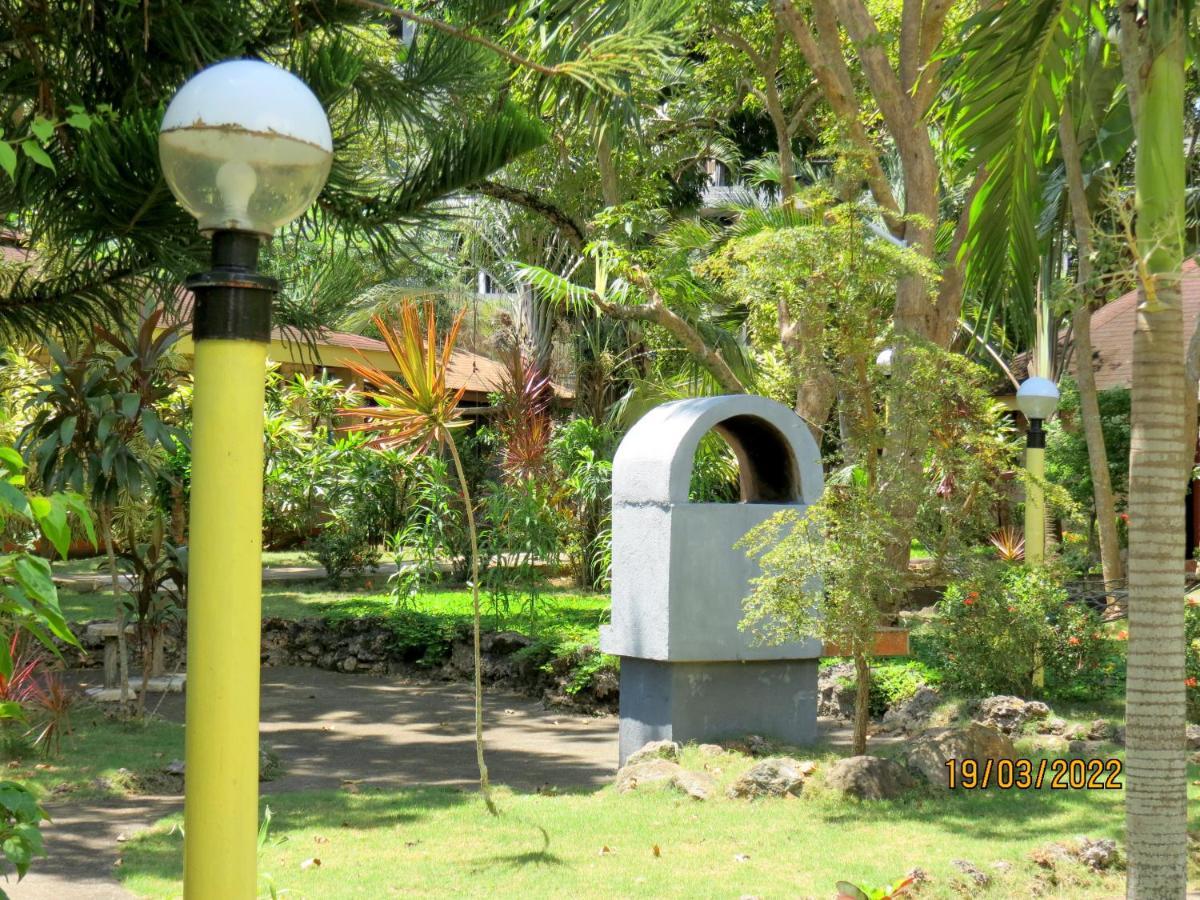 Alonaland Resort Panglao-stad Buitenkant foto