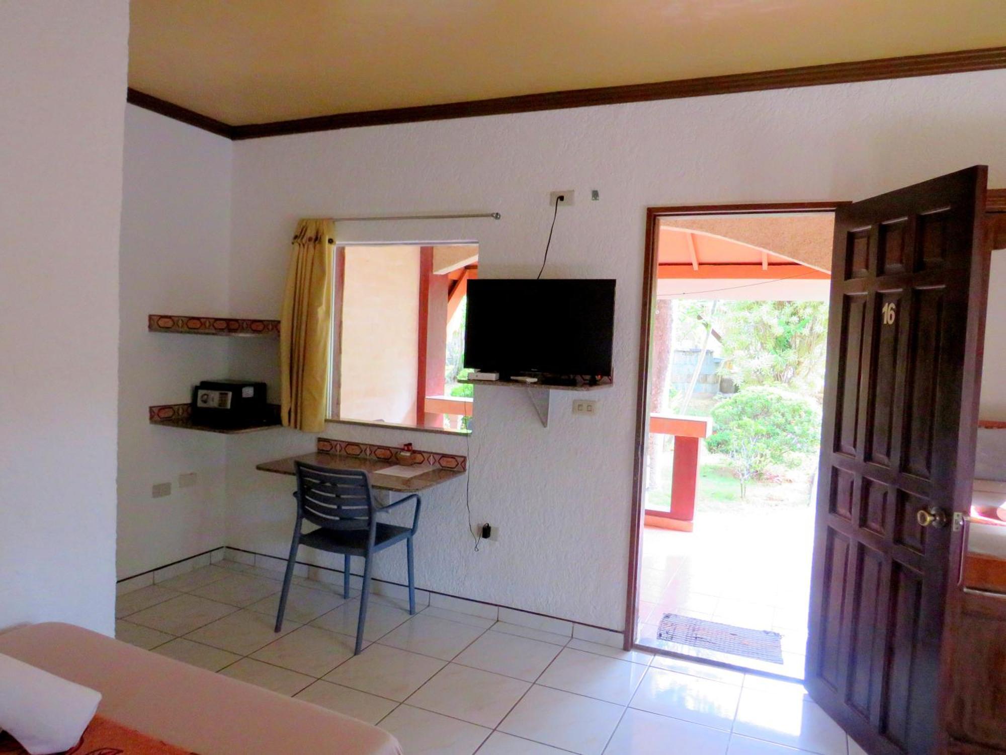 Alonaland Resort Panglao-stad Buitenkant foto