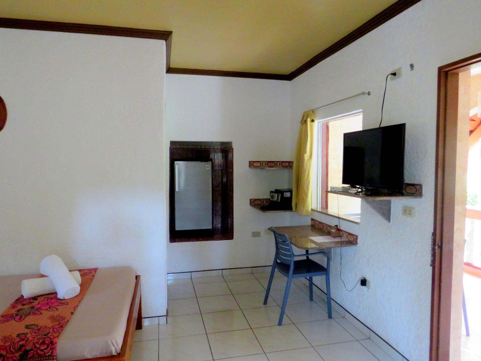 Alonaland Resort Panglao-stad Buitenkant foto