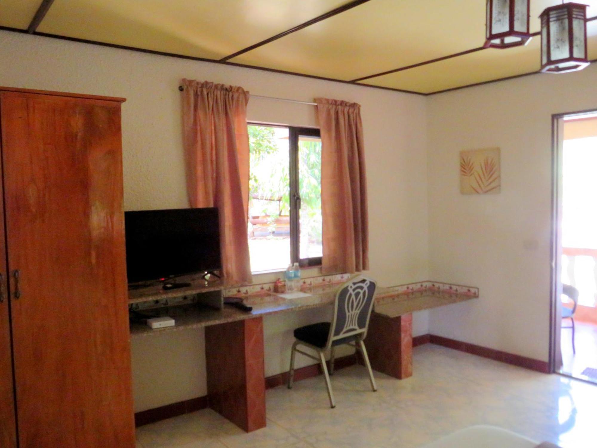 Alonaland Resort Panglao-stad Buitenkant foto